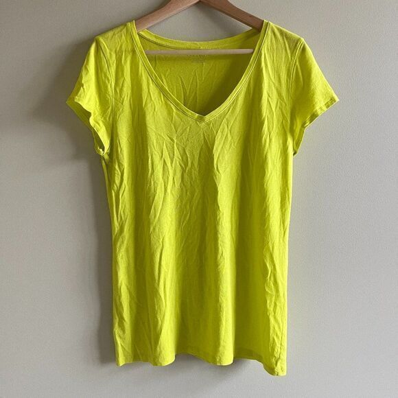 Ann Taylor Tee Shirt Top Yellow Womens Size L V Neck Cap Sleeve - Picture 1 of 4